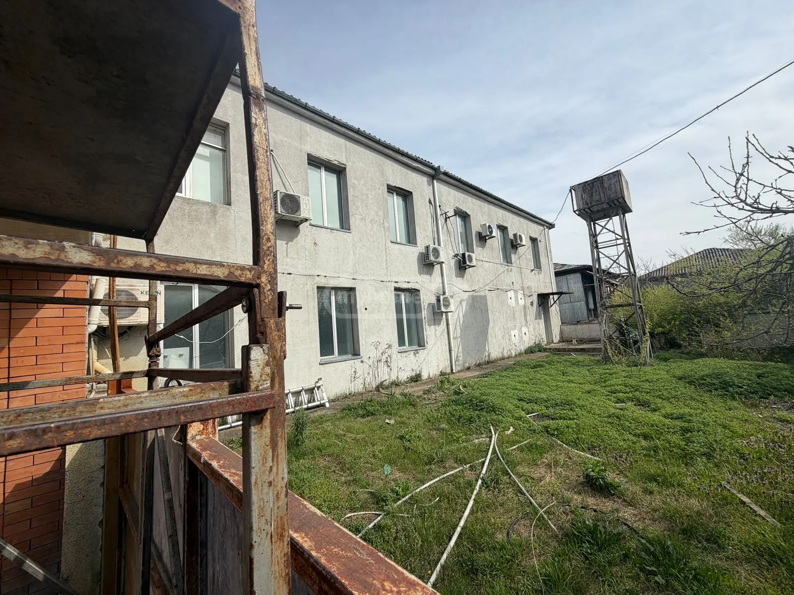 Universal Commercial Area For Rent In Samtredia view 3