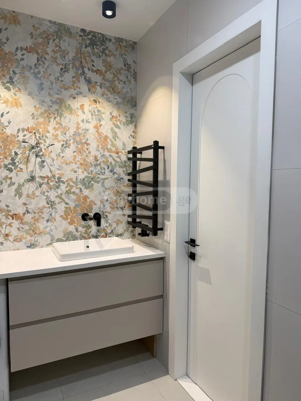 3 Room Apartment For Rent In Vera view 10