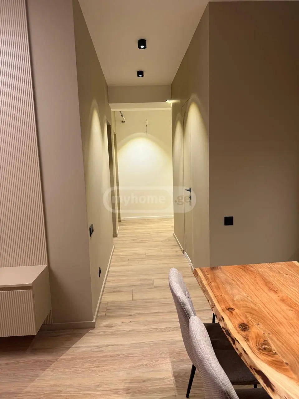 3 Room Apartment For Rent In Vera view 16
