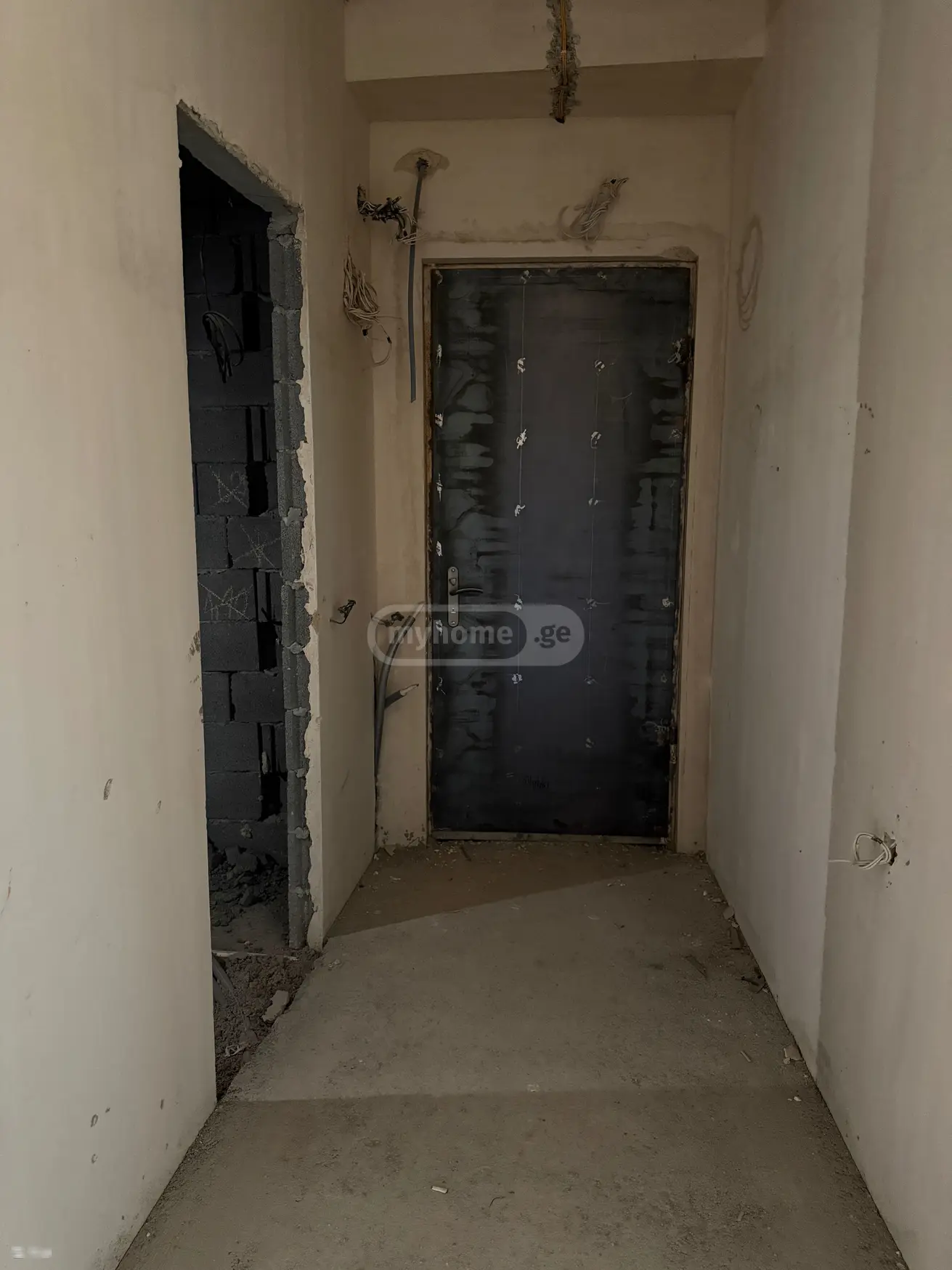 3 Room Apartment For Sale view 2
