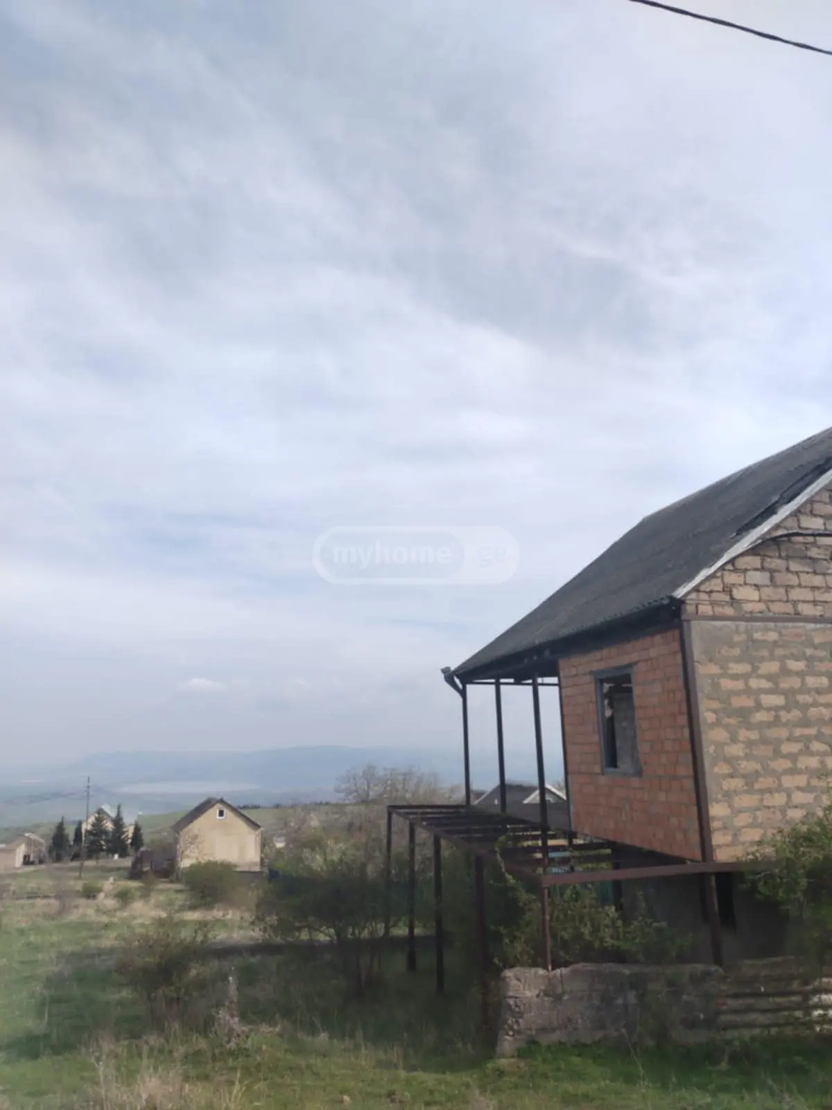6 Room Private House For Sale view 3