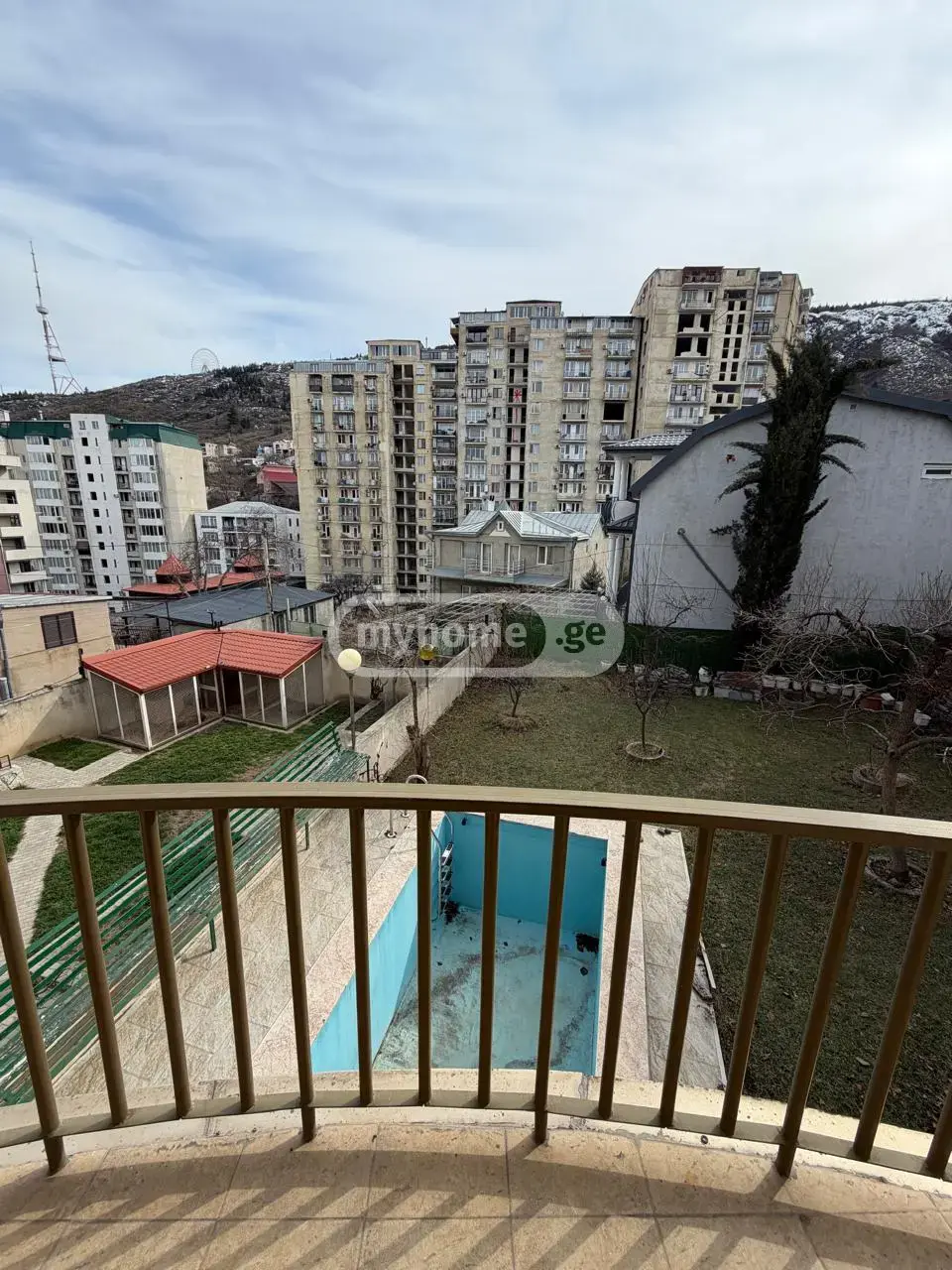 10+ Room Hotel For Sale In Vake view 5