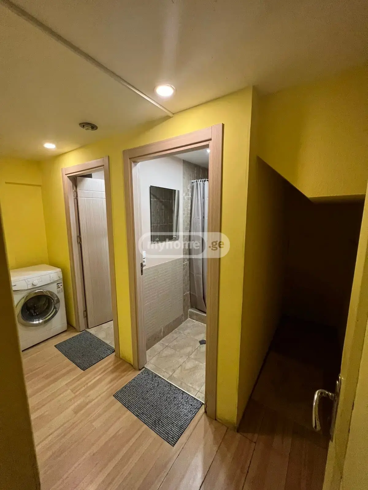 10+ Room Hotel For Sale In Vake view 3
