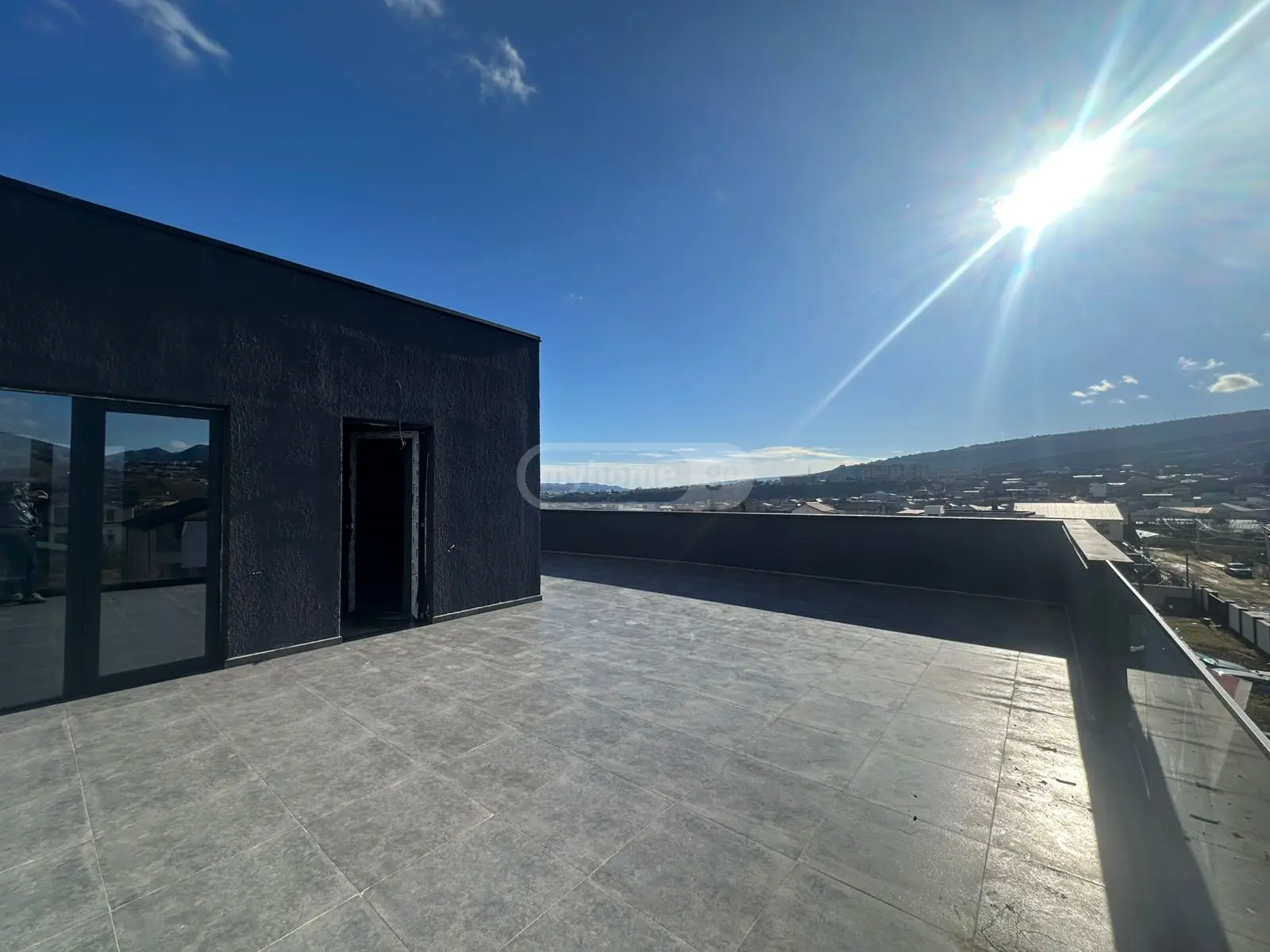 7 Room Private House For Sale view 14