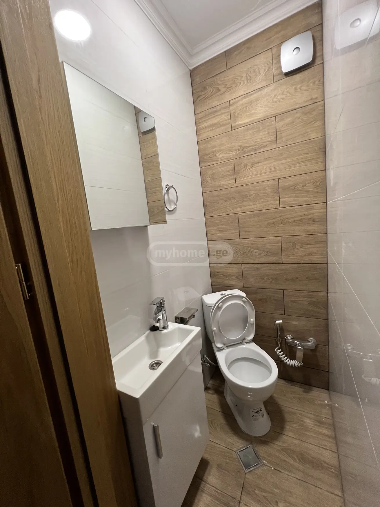 5 Room Country House For Sale view 9