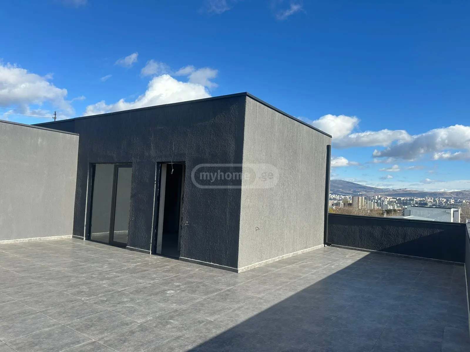 7 Room Private House For Sale view 13