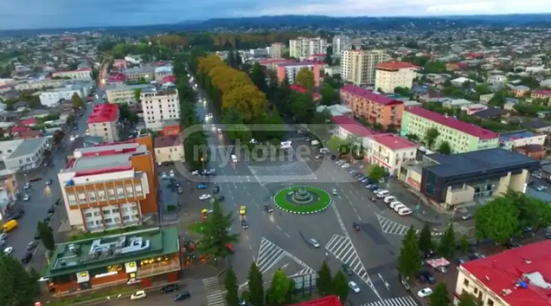 3 Room Apartment For Rent In Zugdidi view 1