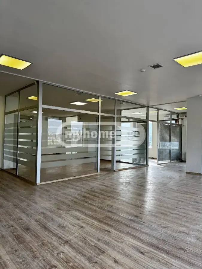 Office Commercial Area For Rent In Avlabari view 9