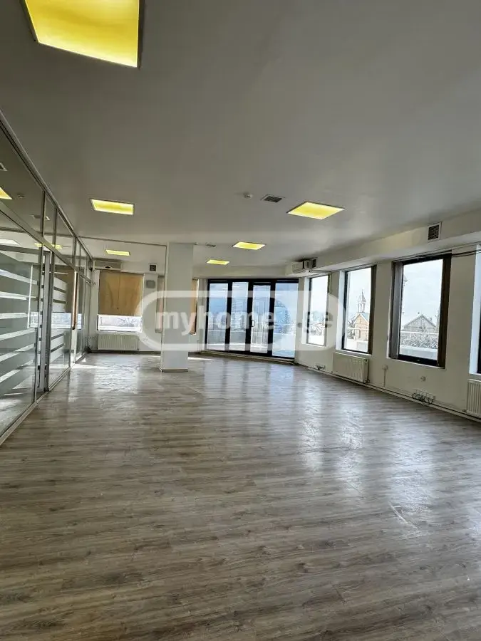 Office Commercial Area For Rent In Avlabari view 1
