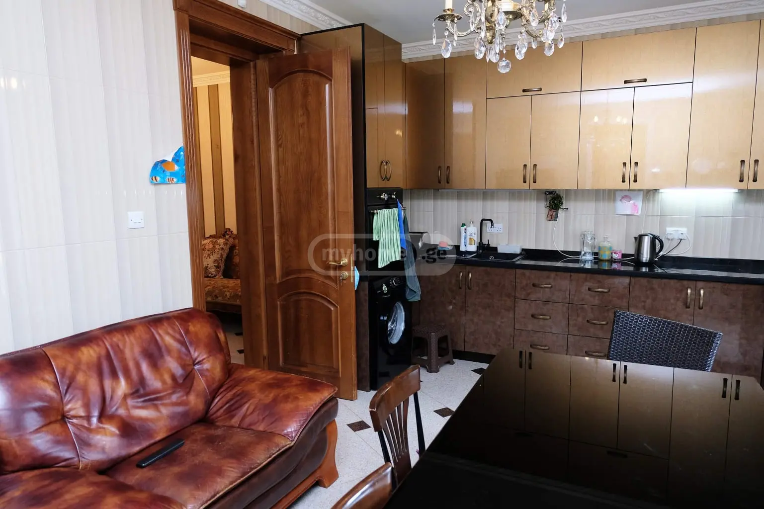 10+ Room Country House For Sale In Tskneti view 4
