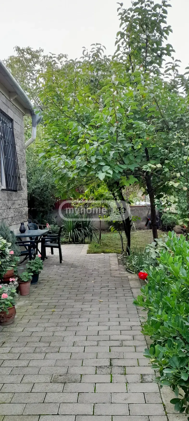 4 Room Private House For Rent In Vera view 16
