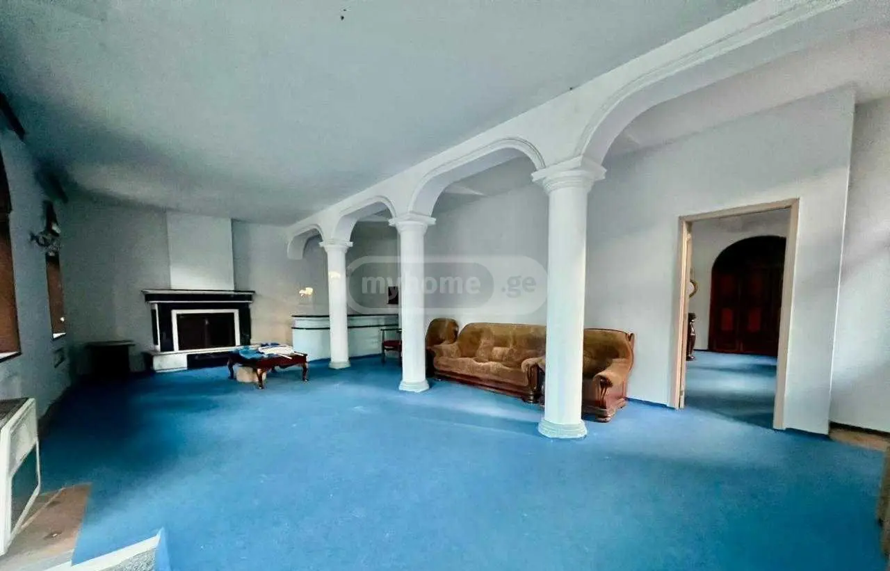 Universal Commercial Area For Rent In Old Batumi District, In Batumi view 4