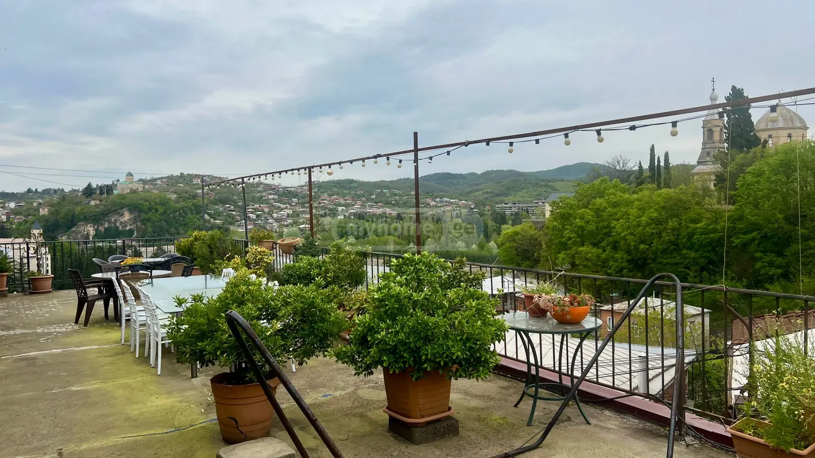 9 Room Hotel For Rent Mtsvaneqvavila, In Qutaisi view 3