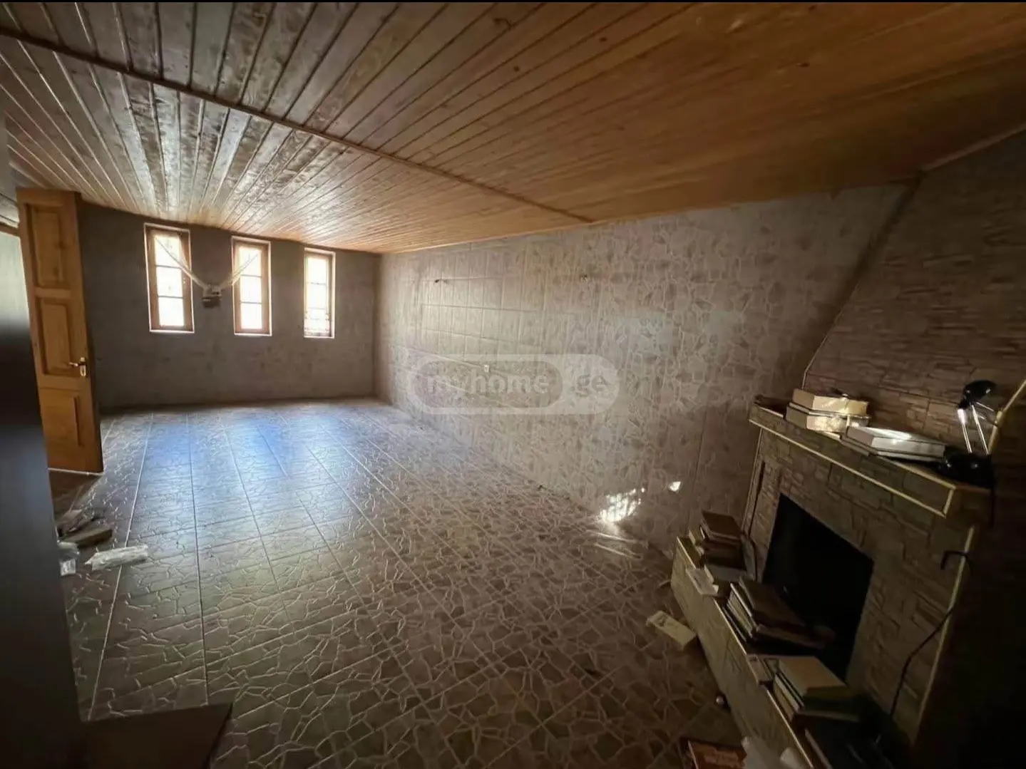 8 Room Private House For Sale view 11