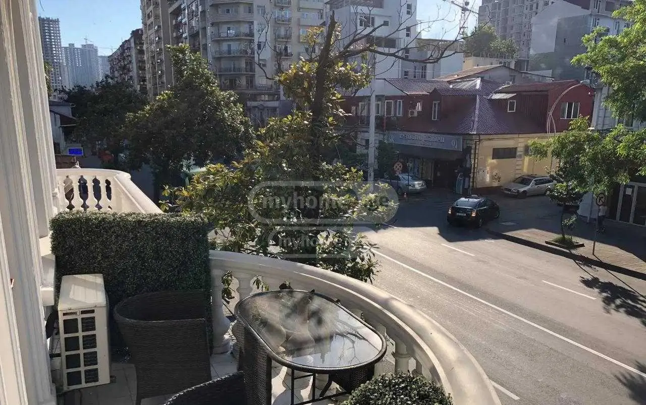 Universal Commercial Area For Rent In Old Batumi District, In Batumi view 8