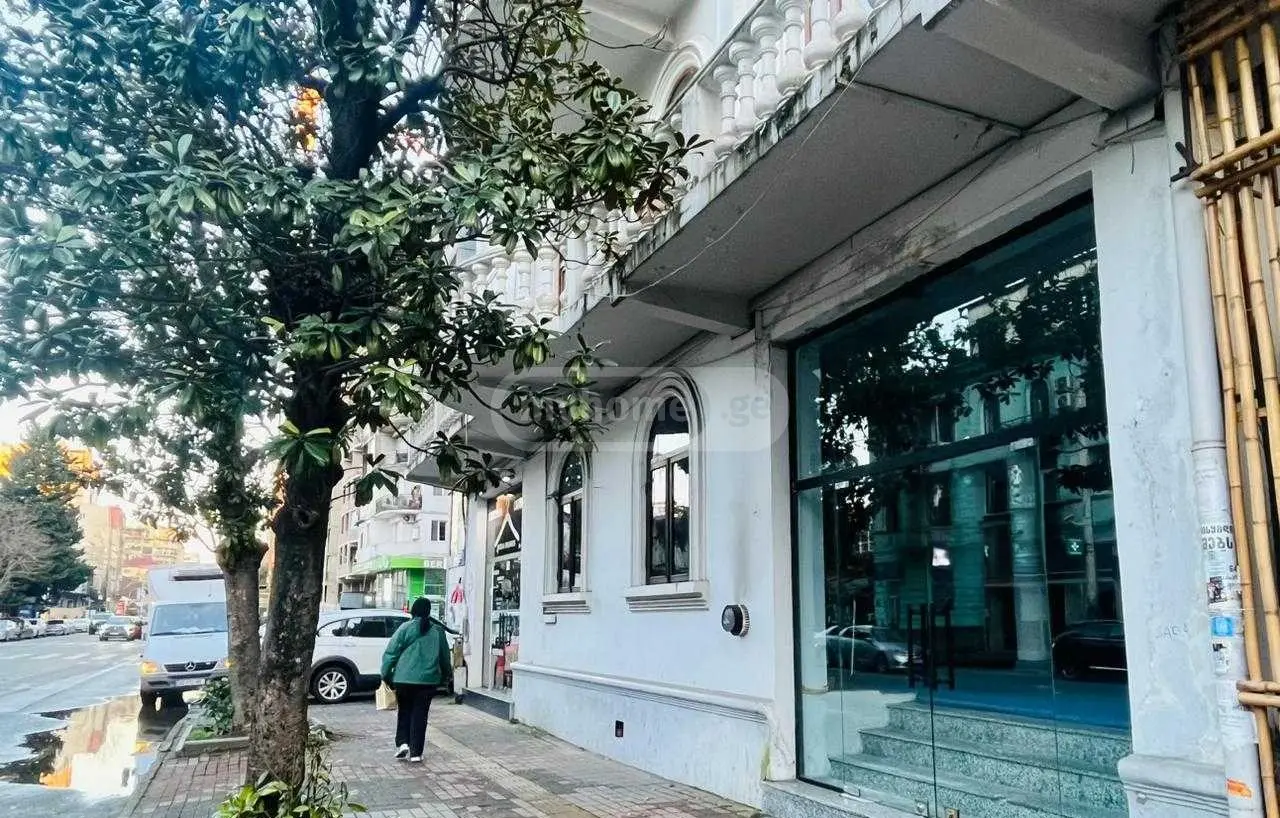 Universal Commercial Area For Rent In Old Batumi District, In Batumi view 1