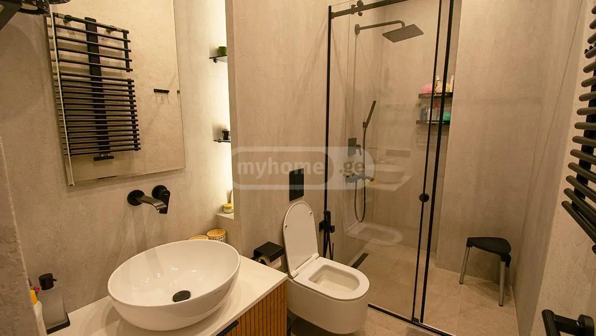 6 Room Private House For Sale view 13
