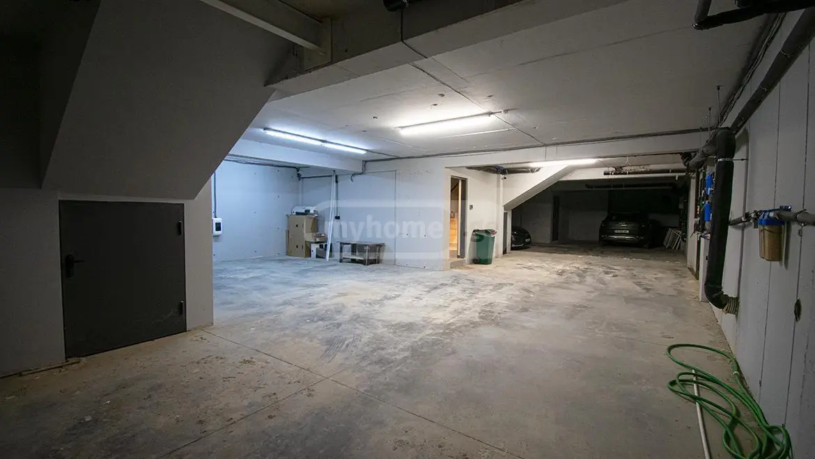 6 Room Private House For Sale view 14