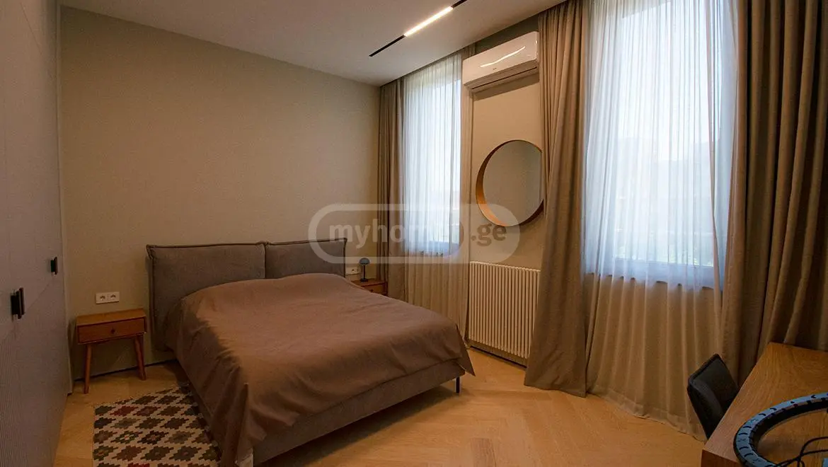 6 Room Private House For Sale view 11