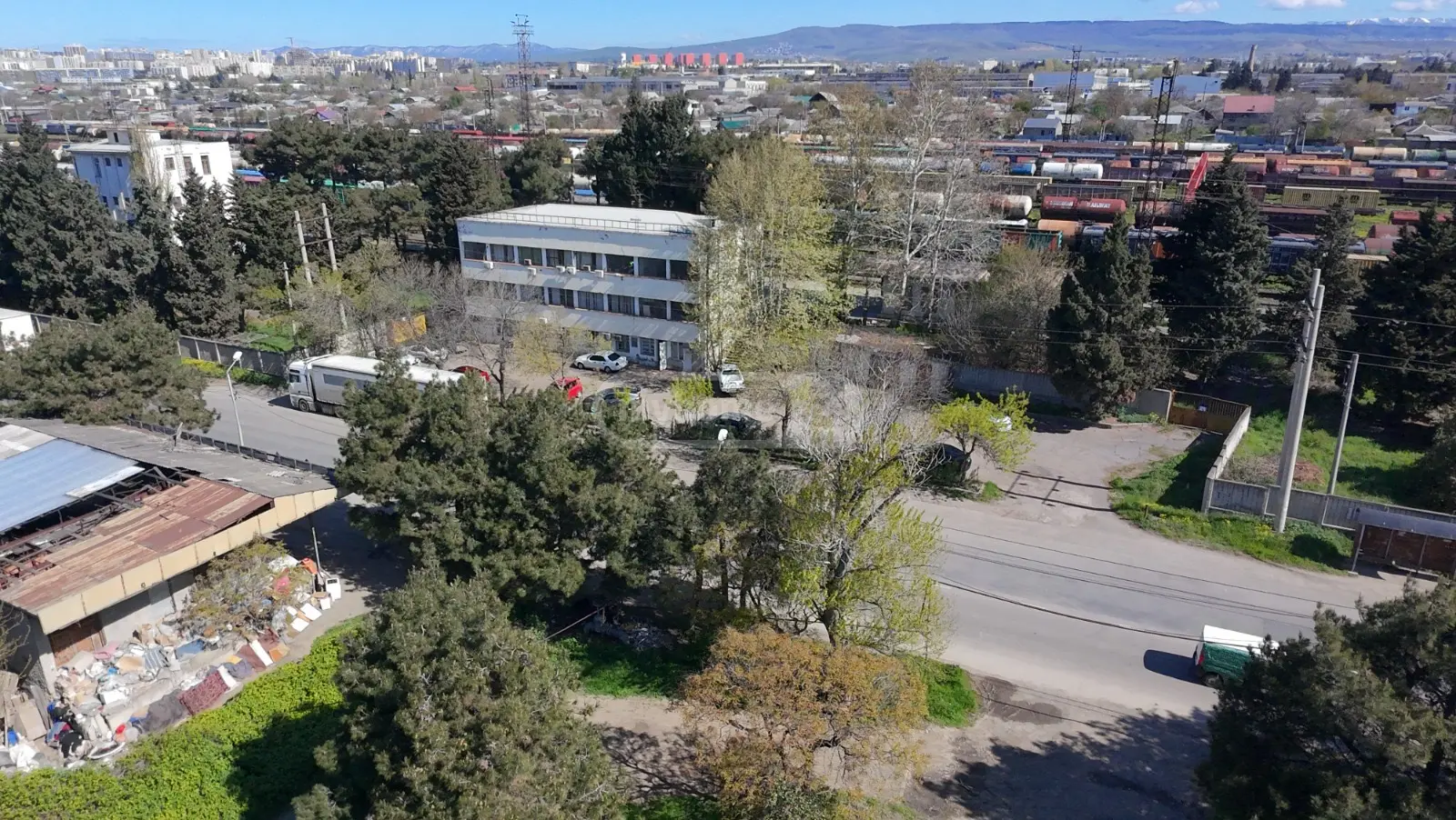 Universal Commercial Area For Sale In Samgori view 1