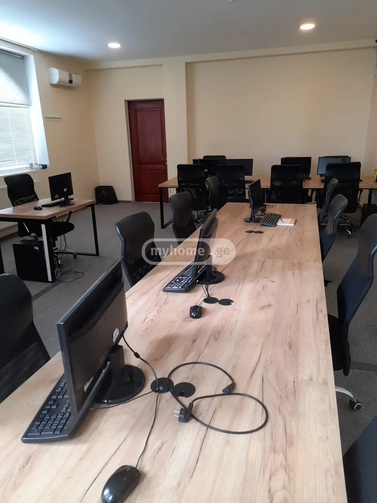 9 Room Private House For Rent In Saburtalo view 1