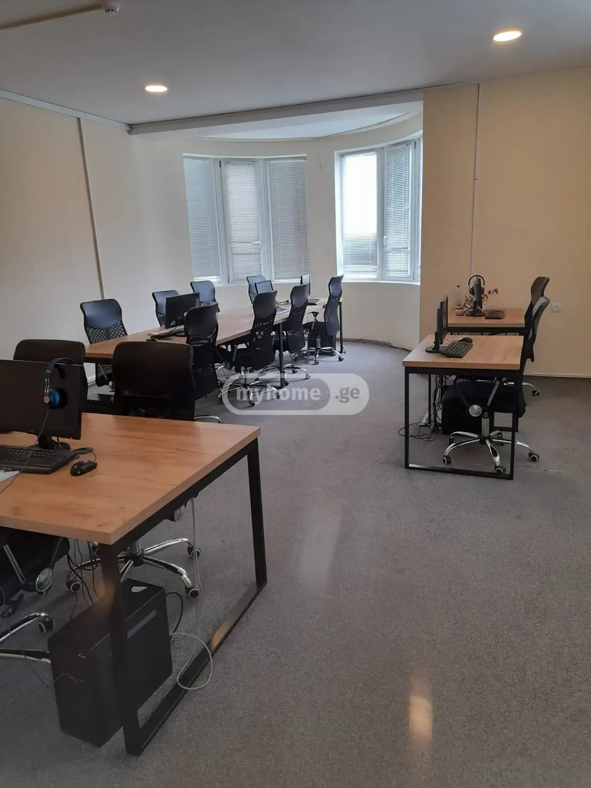 9 Room Private House For Rent In Saburtalo view 7