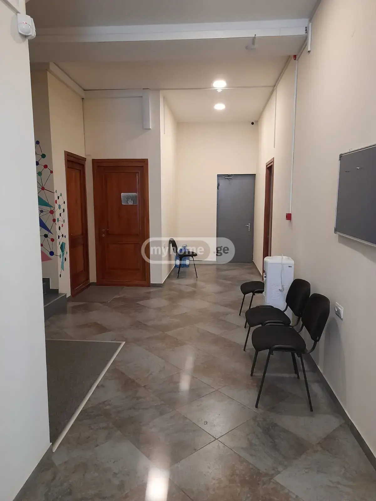 9 Room Private House For Rent In Saburtalo view 4
