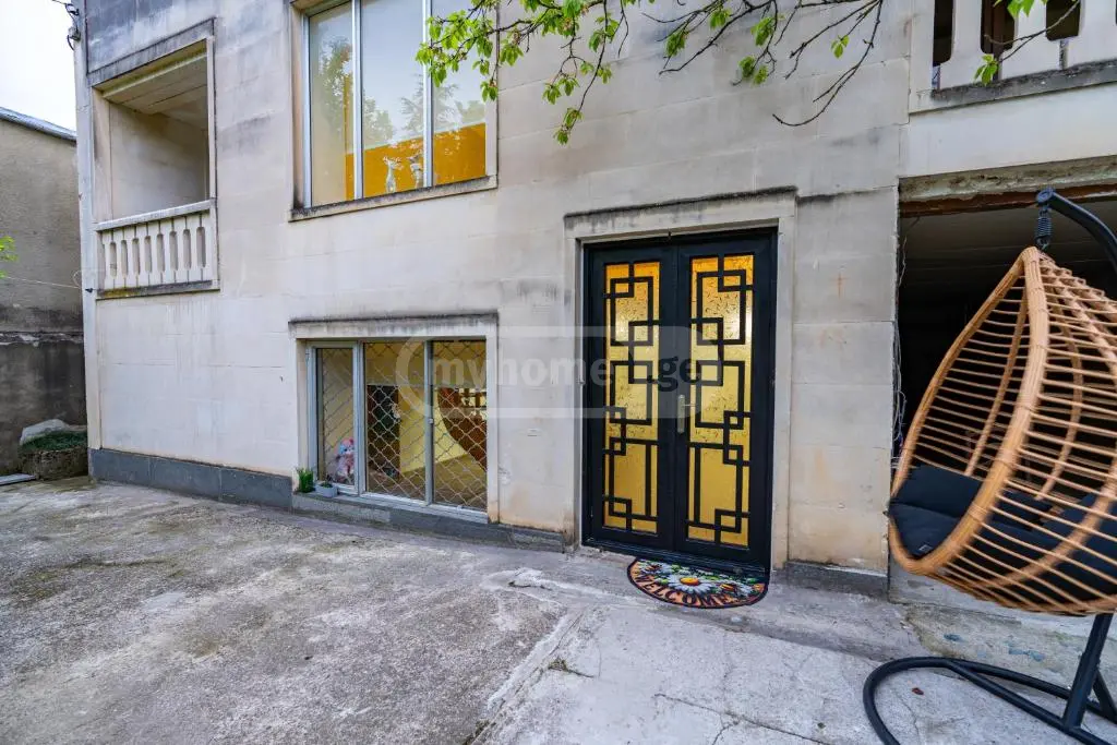 8 Room Hotel For Sale view 2