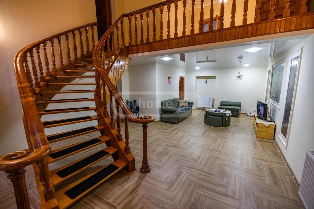 8 Room Hotel For Sale view 13