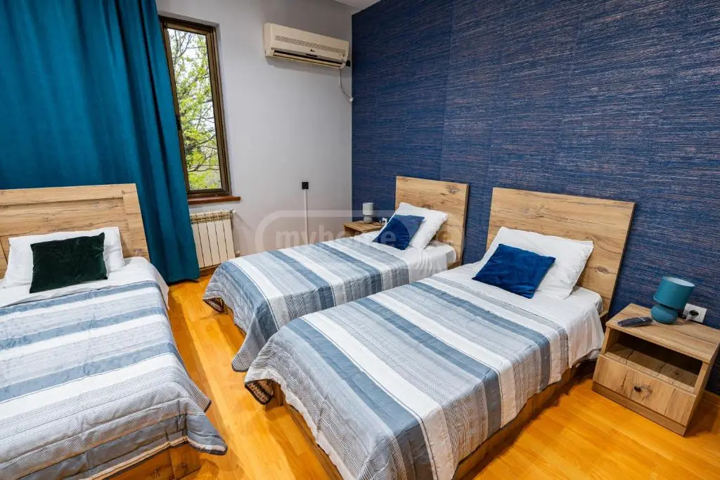 8 Room Hotel For Sale view 10