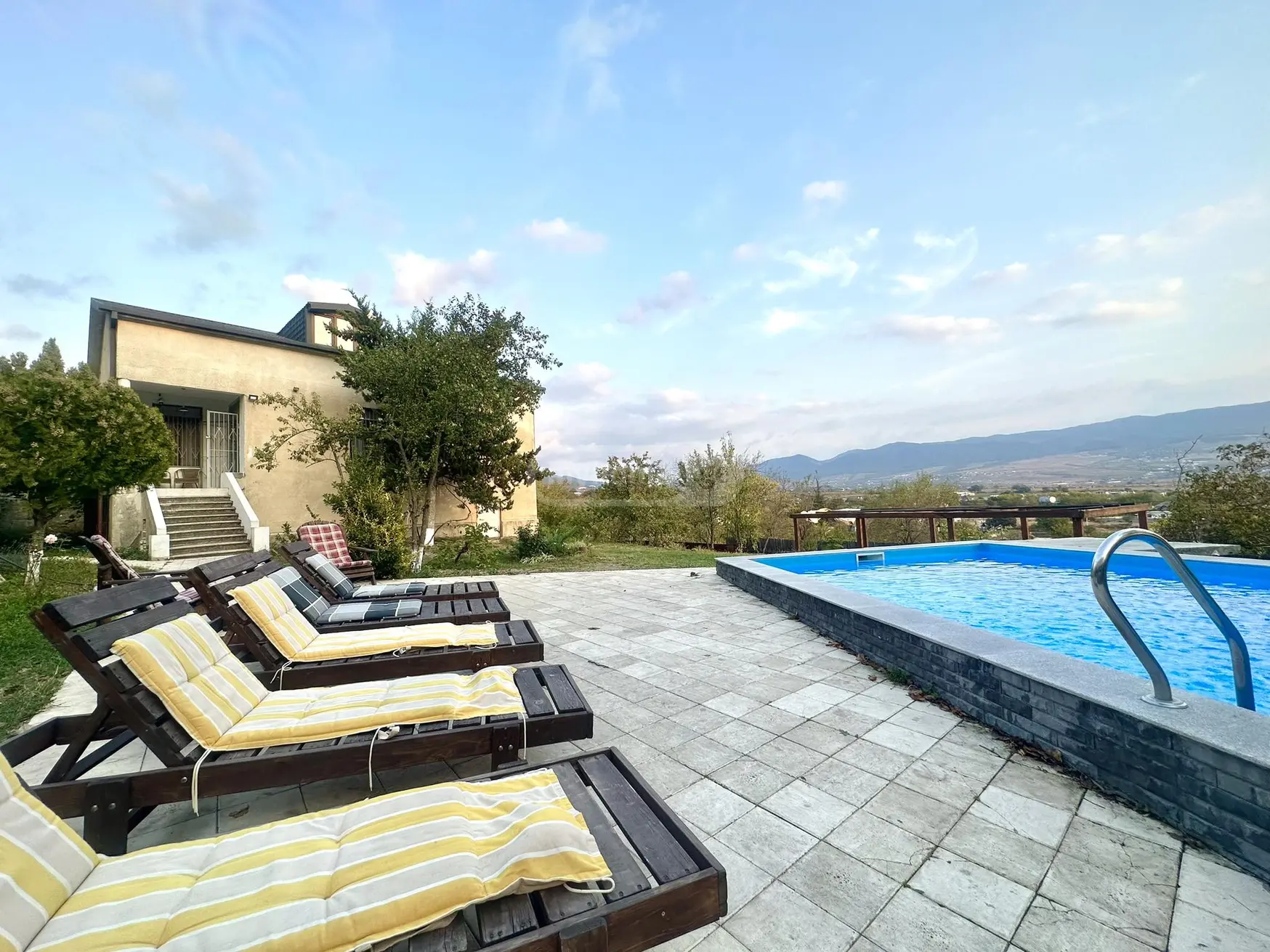 5 Room Private House Daily Rent In Saguramo, In Mtskheta Municipality view 2