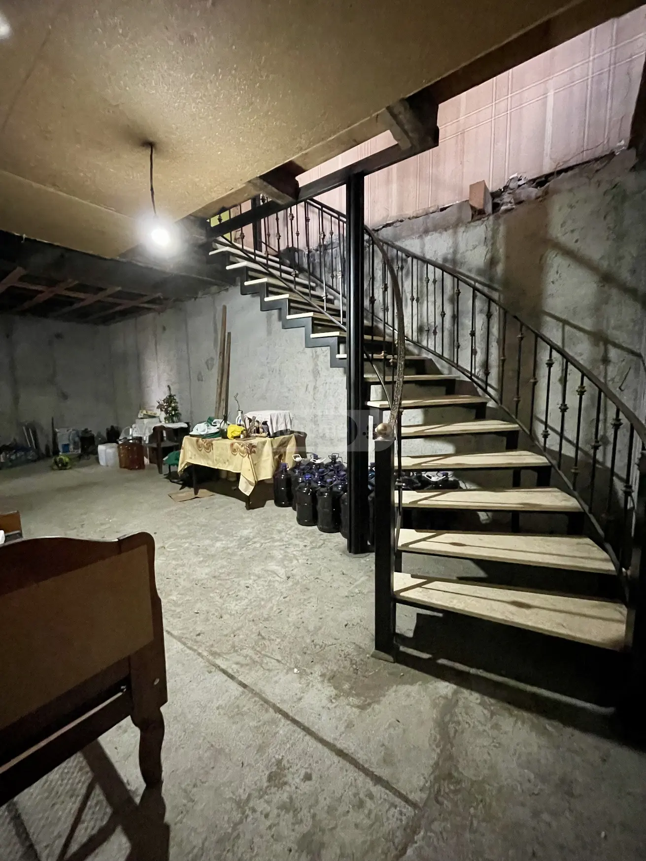 8 Room Private House For Sale view 5