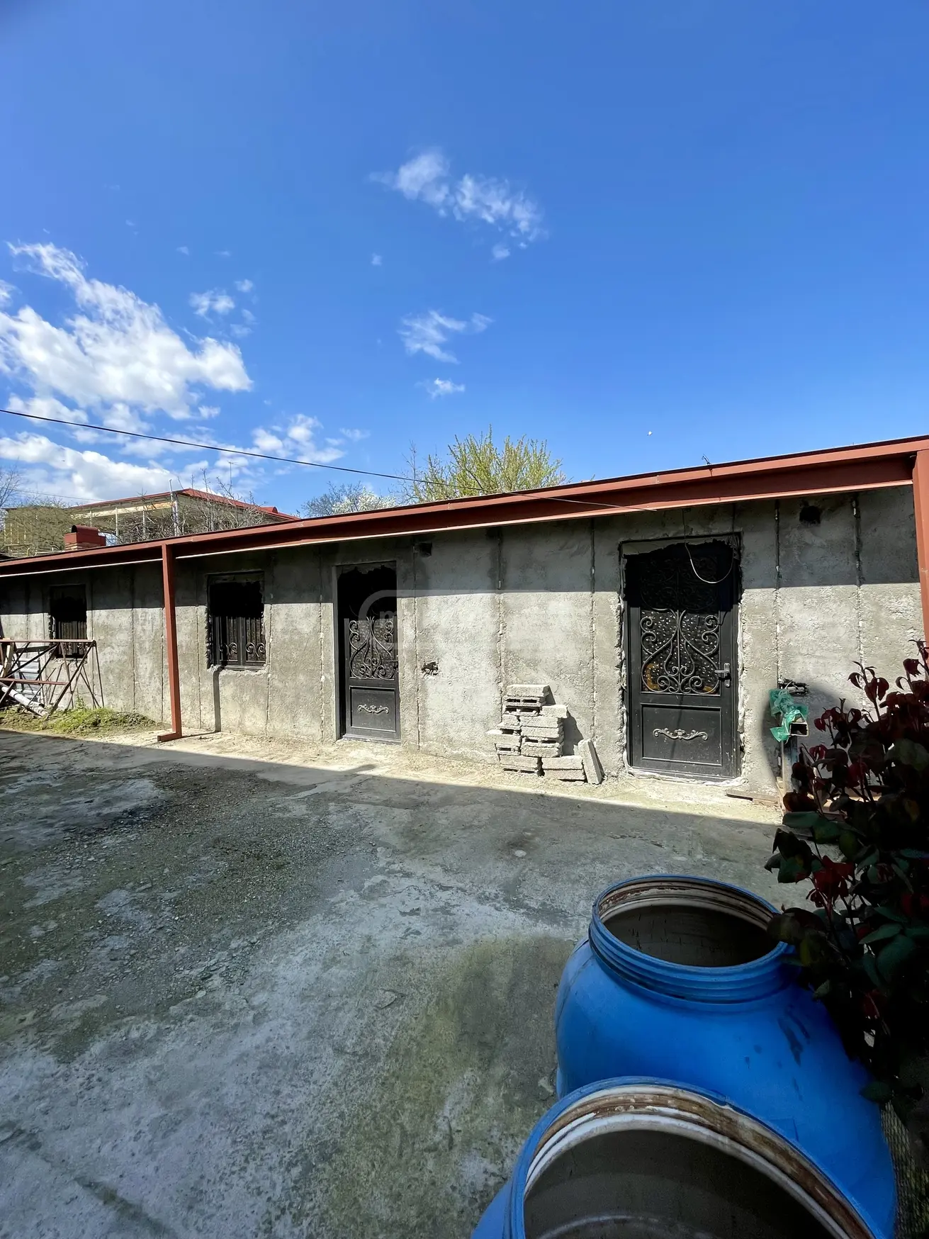 8 Room Private House For Sale view 10