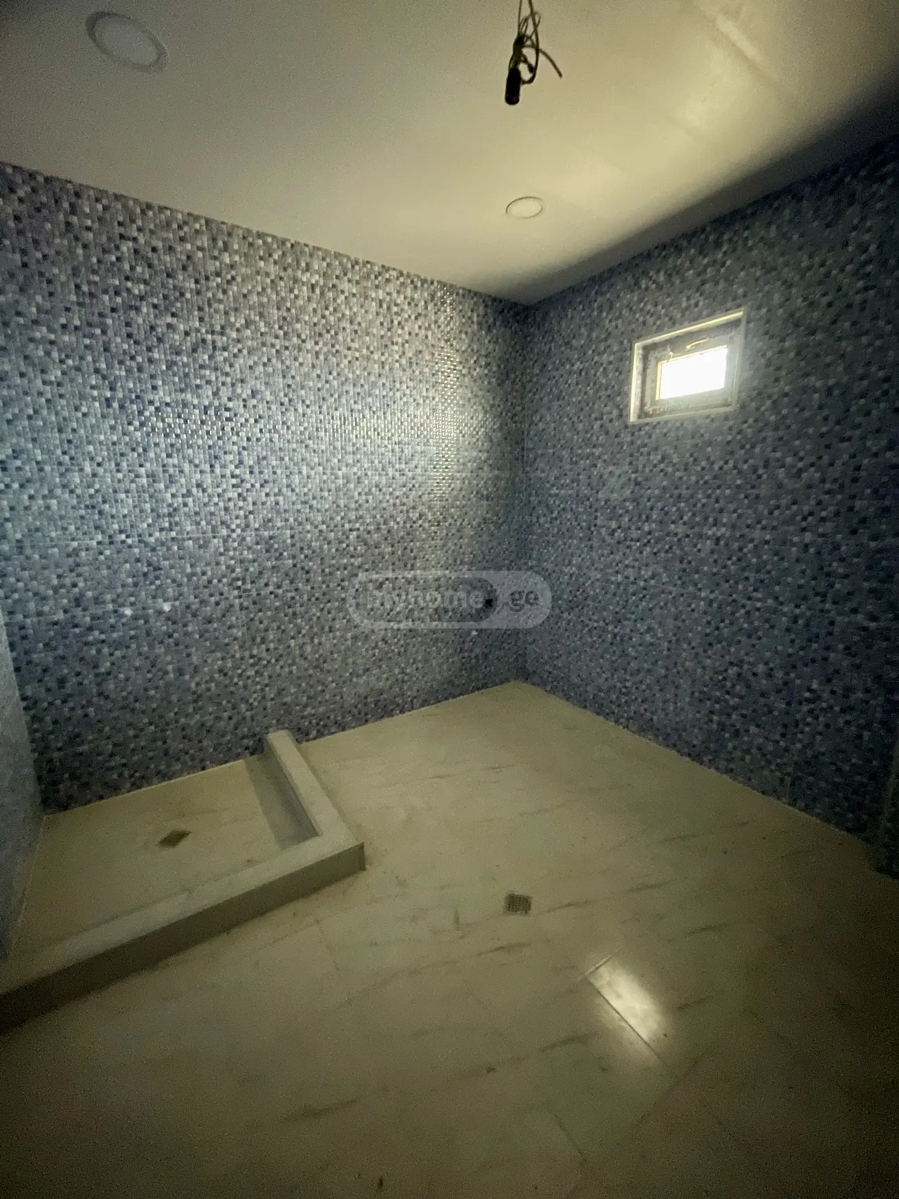 8 Room Private House For Sale view 9