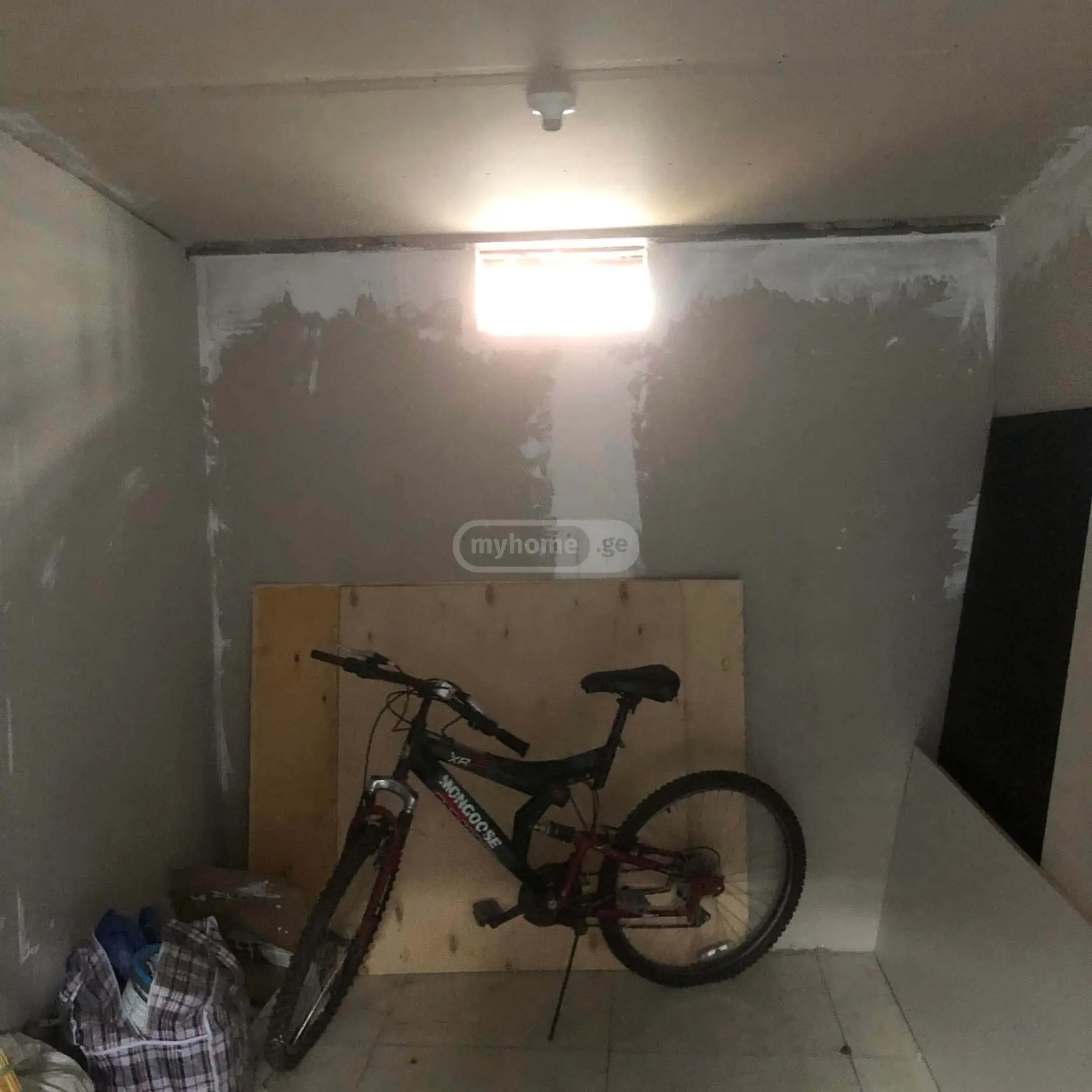 Garage Commercial Area For Rent In Vake view 8