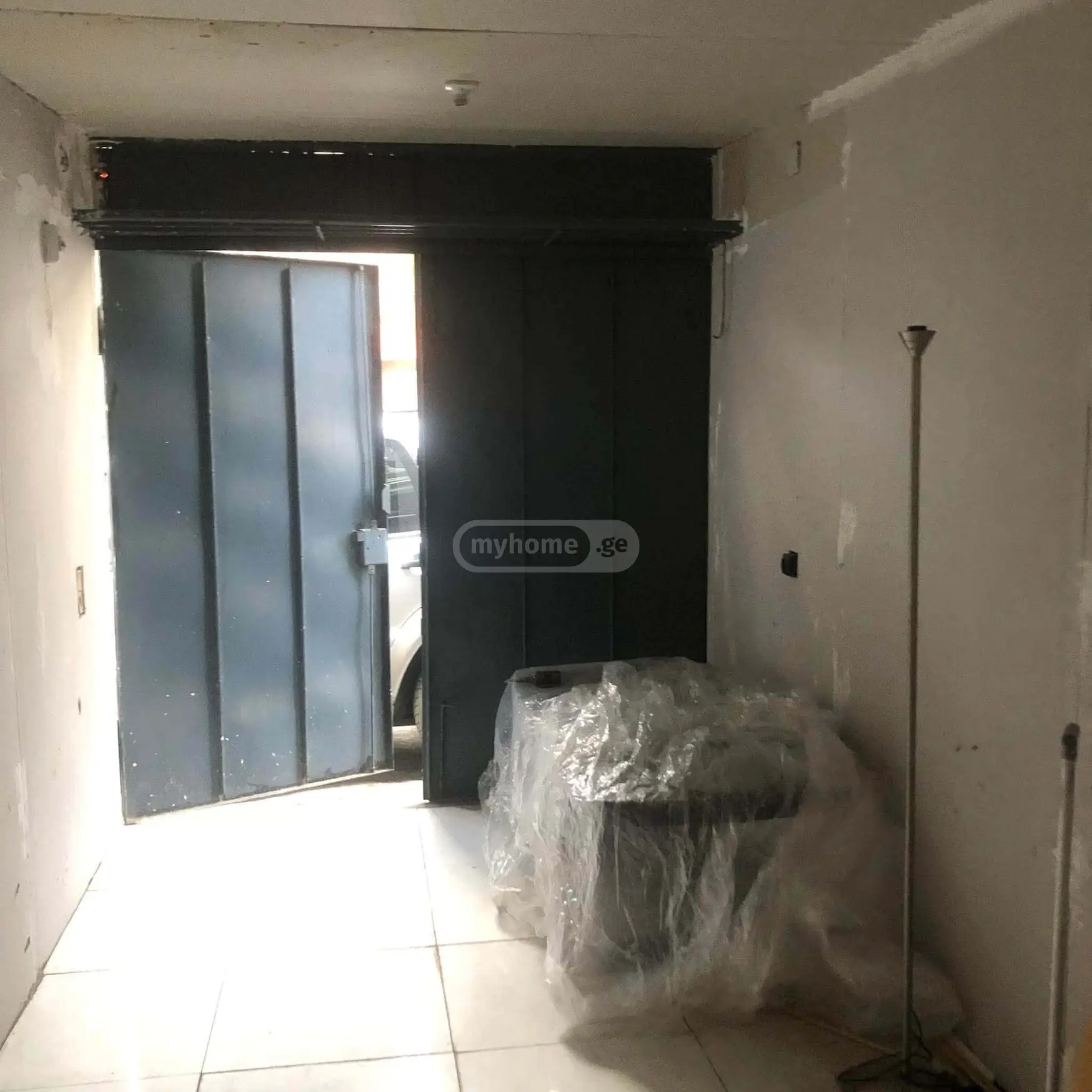 Garage Commercial Area For Rent In Vake view 4