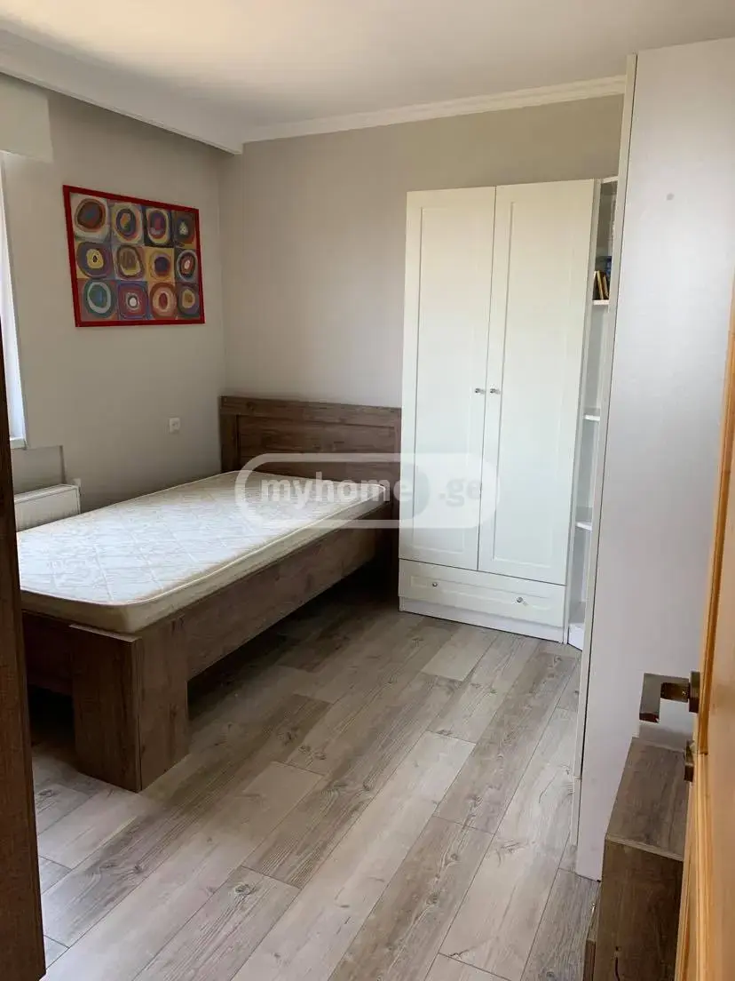 5 Room Private House For Sale view 8
