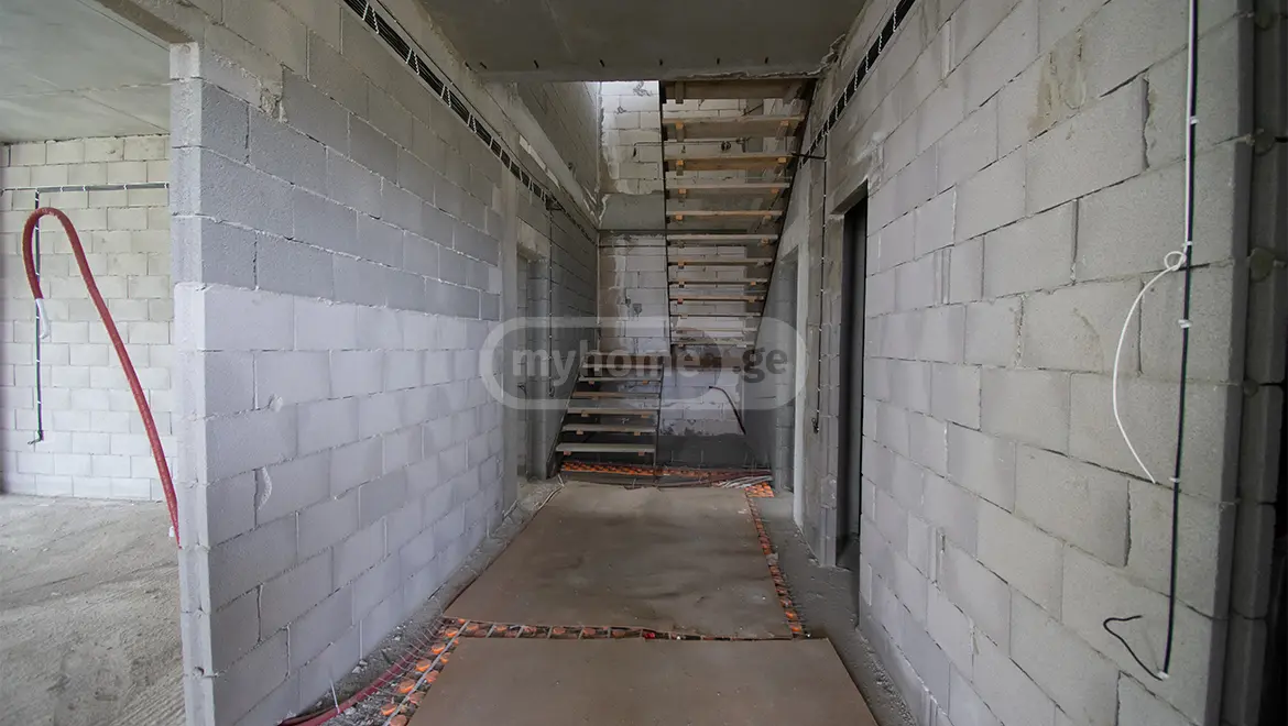 6 Room Country House For Sale view 8
