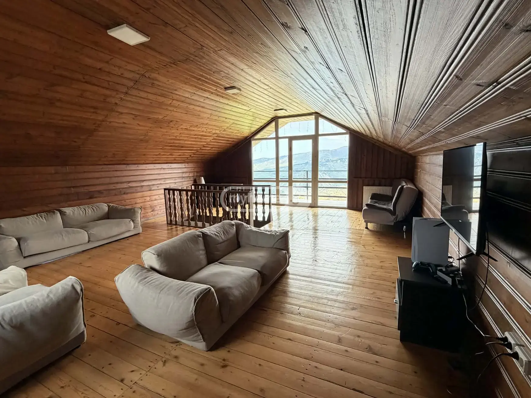 5 Room Private House For Sale view 9