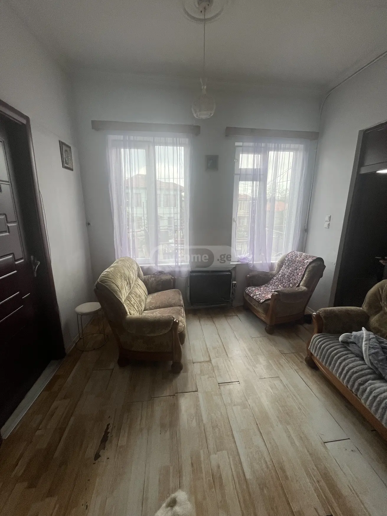 8 Room Private House For Sale view 6
