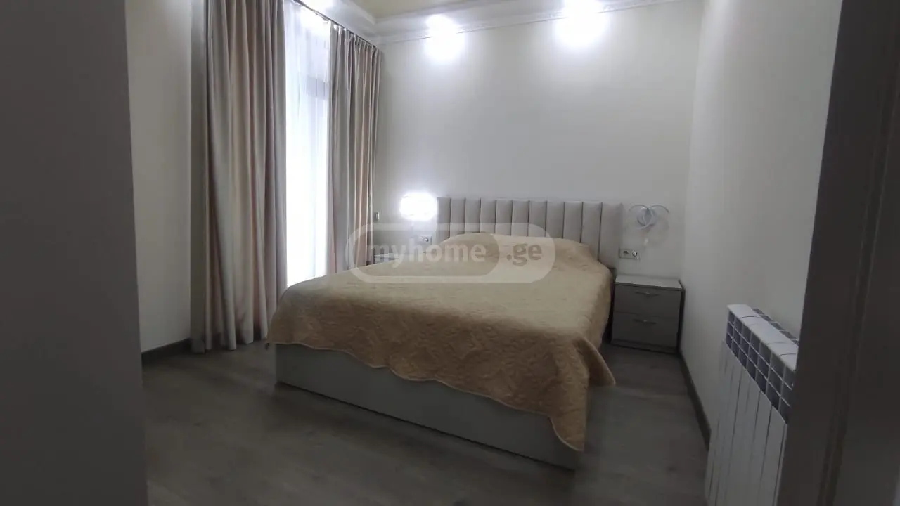 3 Room Apartment Daily Rent In Batumi view 11