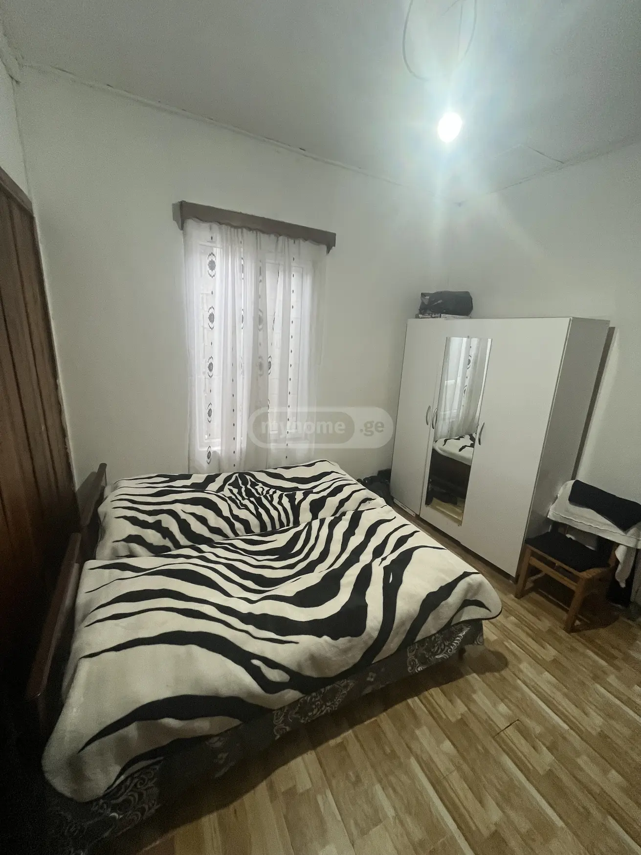 8 Room Private House For Sale view 7