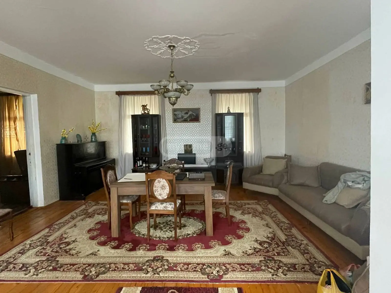 7 Room Private House For Sale view 2