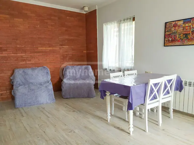 6 Room Country House For Sale view 5