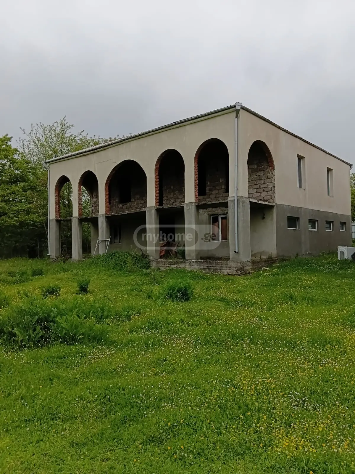 4 Room Private House For Sale view 2