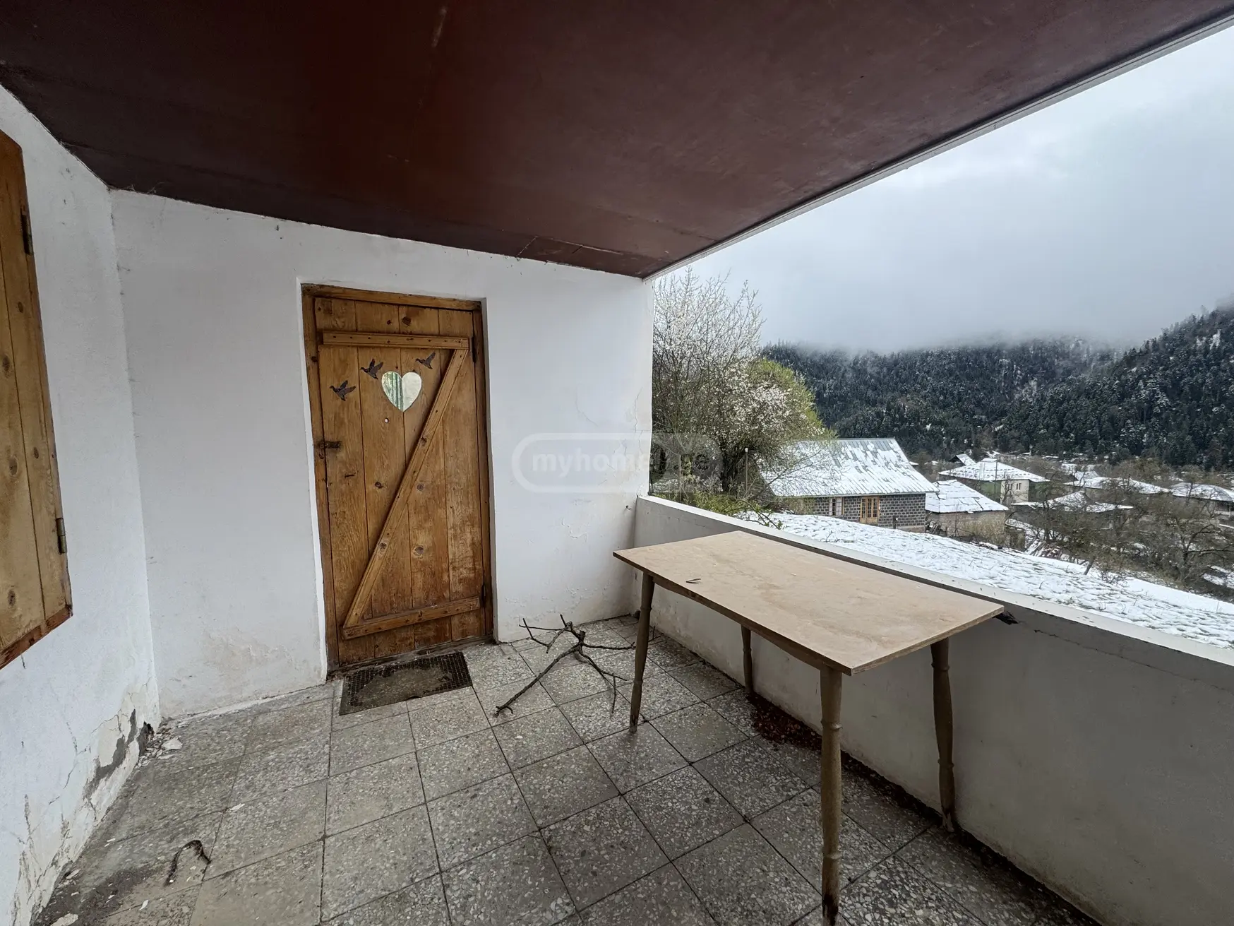 4 Room Private House For Sale view 3