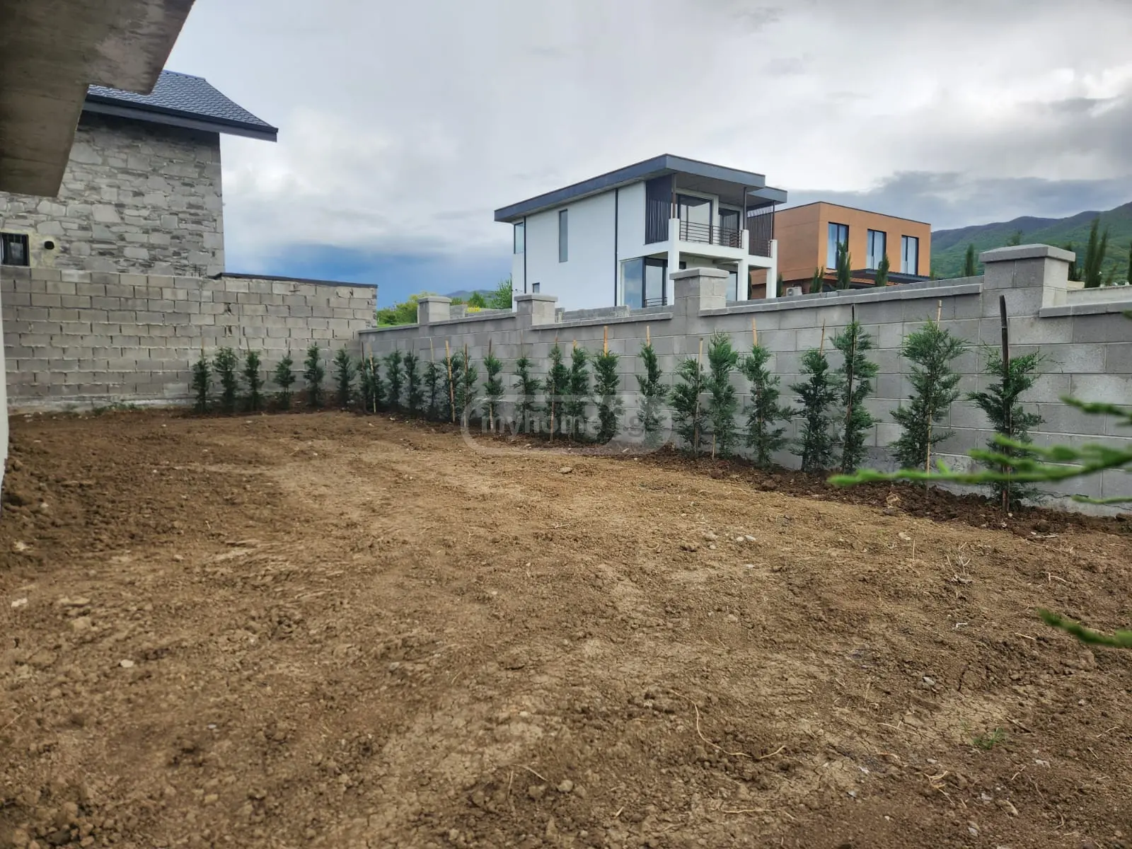 8 Room Private House For Sale view 11