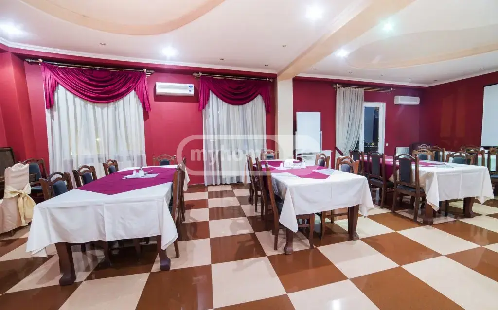 10+ Room Private House For Rent In Vake view 10