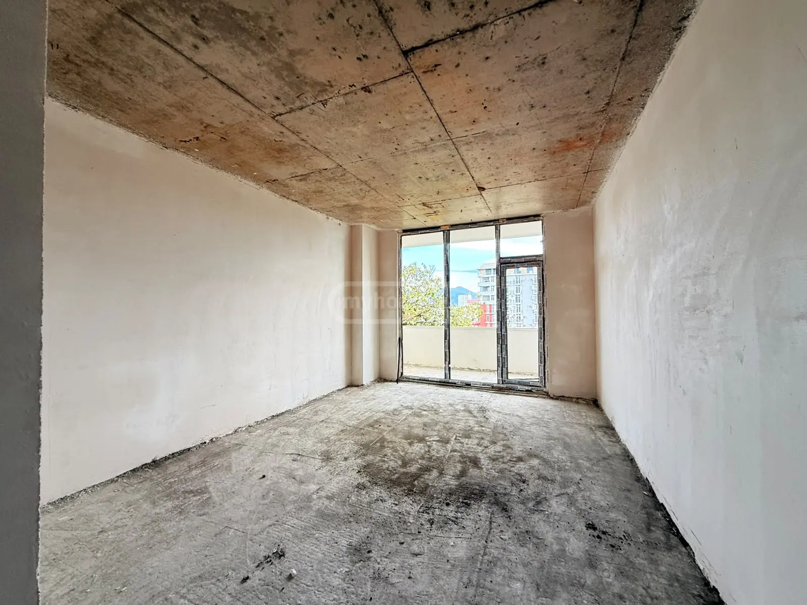 1 Room Apartment For Sale view 3