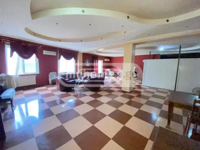 10+ Room Private House For Rent In Vake view 1